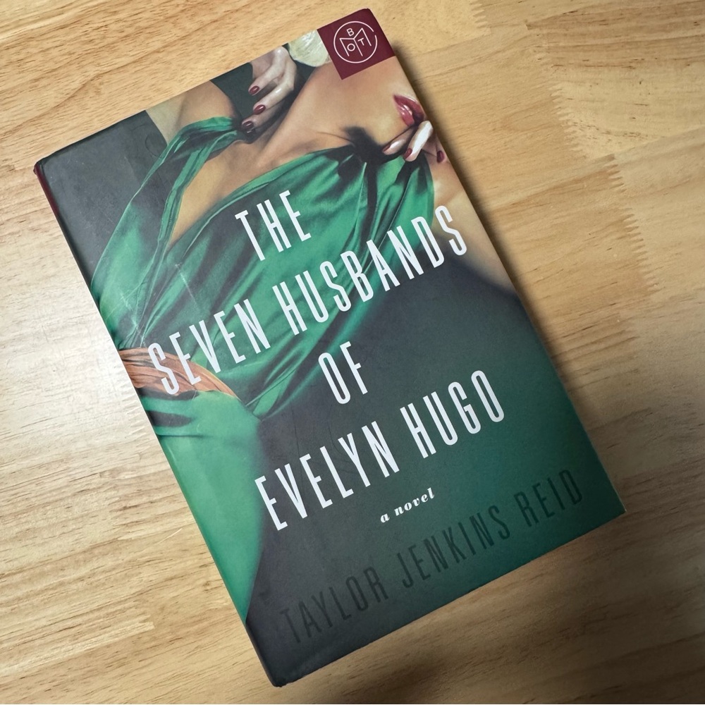 The Seven Husbands of Evelyn Hugo Hardcover Book